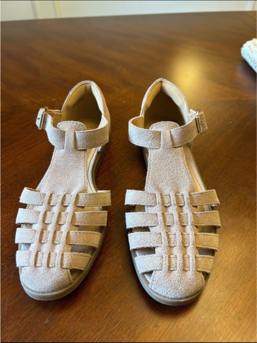 Crown fisherman sandals Women’s Suede Strappy Sandals in Light Beige